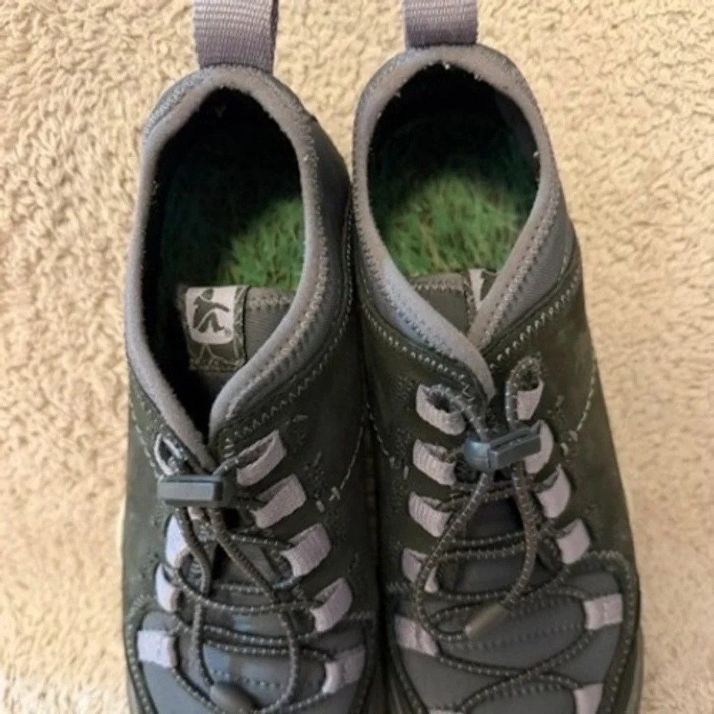 Cushe Wildrun UW00837 Womens Olive Green Floral Suede Hiking Trail Shoes Vibram